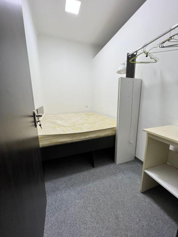 "Modeli" Hostelティビリシ エクステリア 写真